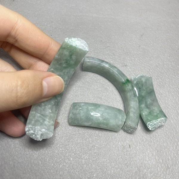 断手镯修复前