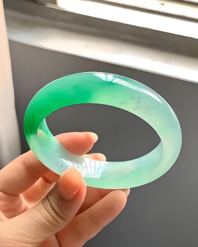 翡翠手镯的修复方法